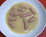 Foto del paso 5 de la receta: Salchichas de Pollo frescas en salsa (con Vino Blanco)