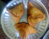 ஈசி ஸ்னாக் சமோசா ரெசிபி ஸ்டேப் 3 புகைப்படம்