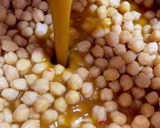 Foto del paso 5 de la receta: Potaje de garbanzos y pringá