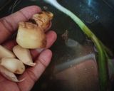 Foto langkah ke 1 dari resep Pangsit kuah segar kapulaga.