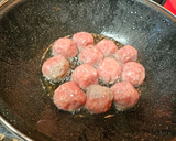 Foto del paso 3 de la receta: Albóndigas con tomate 🍅 Exprés