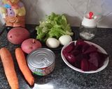 Foto del paso 1 de la receta: Ensalada multicolor con atún 🥗