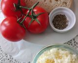 Foto del paso 1 de la receta: Bruschetta de tomate y mozzarella