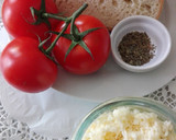 Foto del paso 1 de la receta: Bruschetta de tomate y mozzarella