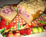 Foto del paso 3 de la receta: Queque relleno con frutillas y queso crema