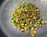 豆乾炒毛豆的食譜步驟3照片