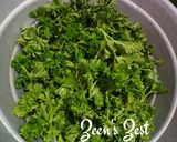 A picture of step 1 of Syrian Tabouli/Tabbouleh.