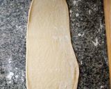 A picture of step 3 of Fried fish roll.