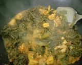 Foto langkah ke 3 dari resep 07. Sayur daun singkong ayam favorit suami.