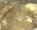A picture of step 1 of Chicken corn soup.
