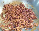 Foto langkah ke 3 dari resep Kering tempe dan kacang asem pedas manis.