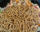 Foto langkah ke 12 dari resep Mie Goreng.