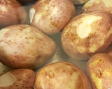 Foto del paso 1 de la receta: PAPAS CHORREADAS CON QUESO INCREÍBLE SABOR!
