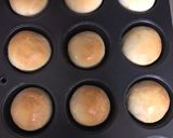 A picture of step 6 of Pizza buns.