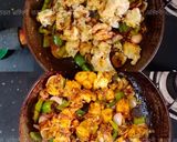 स्टर फ्राईड एग्ग्स विथ ओरिएन्टल वेज्जीस (Stir fried eggs with oriental veggies recipe in marathi) रेसिपी स्टेप 4 फोटो 