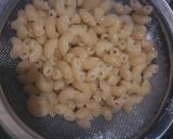 Foto langkah ke 1 dari resep Mac and Cheese.