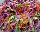 Foto del paso 2 de la receta: Ensalada de repollo y morrones