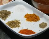 A picture of step 1 of Chicken jalfrezi.