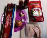 Foto langkah ke 1 dari resep Spaghetti Chicken Bolognese Sauce.