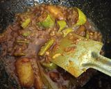 A picture of step 6 of Potol diye Rui Macher Jhal.