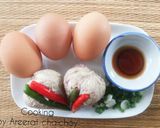 รูปขั้นตอนการทำที่ 1 ของ ไข่เจียวแหนมเห็ด