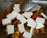 A picture of step 4 of Quick Schezwan paneer.