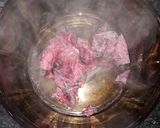 Foto del paso 2 de la receta: Dulce de pétalos de amapola. "Pon flores en tú boca"