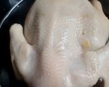 Hình bước làm 2 của món Gà luộc da săn