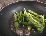 बेसन शिमला मिर्च (Besan shimla mirch recipe in hindi) रेसिपी चरण 3 फोटो