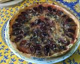 Une image de l'étape 15 de Tarte aux prunes et raisins à l'hibiscus.