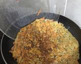 Foto del paso 2 de la receta: Crep de ZANAHORIA con relleno tipo FUGAZZA! 🥕🧅🧀