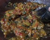 Foto langkah ke 3 dari resep Bawal Goreng Sambal Khas Sari Laut.