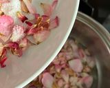 Foto del paso 3 de la receta: Mermelada de pétalos de rosas