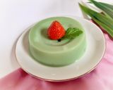 Foto langkah ke 4 dari resep Puding Pandan Strawberry.