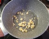 Foto langkah ke 2 dari resep Tumis Baby Kailan Hongkong Udang.