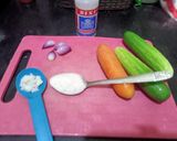 Foto langkah ke 1 dari resep Acar Wortel Mentimun Mentah.