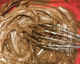 Foto del paso 3 de la receta: Pastel con relleno y cubierta de Chocolate