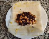 Foto del paso 5 de la receta: Tartaleta de masa filo con morcilla de arroz, garbanzos y salsa de yogur