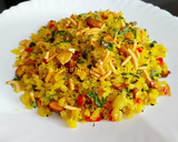 A picture of step 5 of Kanda Poha.