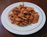 Foto langkah ke 9 dari resep Keripik Kulit Kentang Bumbu Balado.