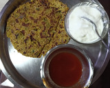पोह्यांचे थालिपिठ (pohyanche thalipeeth recipe in marathi) रेसिपी स्टेप 6 फोटो 