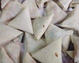 A picture of step 6 of Chinese Samosy.