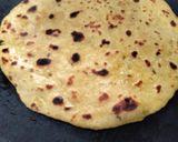 A picture of step 5 of Leftover Aloo Sabji Paratha.