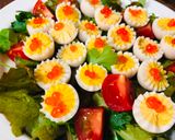 A picture of step 2 of Lovely Flower Boiled Egg.