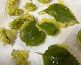 A picture of step 4 of Mozzarella Cheese Tempura.