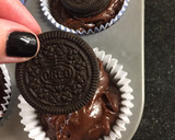 Foto del paso 9 de la receta: Cupcakes de brownie con oreos! 🍫 🧁