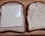 A picture of step 6 of Scrambled Egg & Cheese Sandwich.