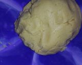 A picture of step 1 of Coloured Cookies and Maltina.