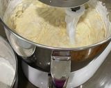 A picture of step 6 of Cream Cheese Poundcake.