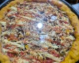 Foto langkah ke 5 dari resep Pizza Labu Kuning.